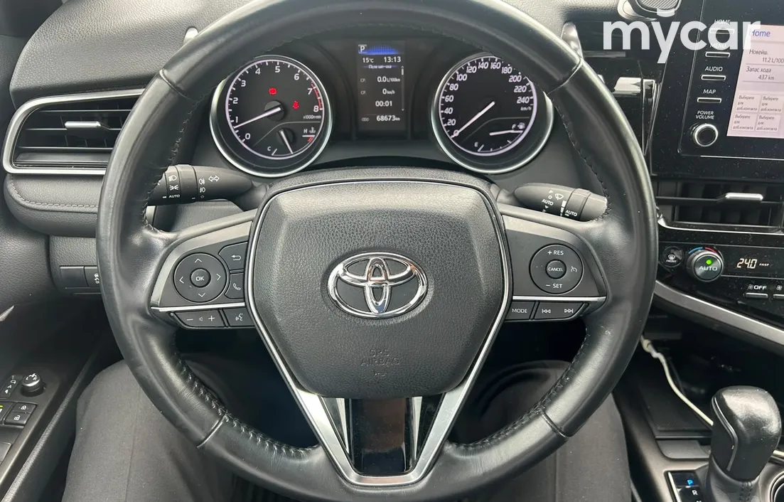Toyota Camry 2021