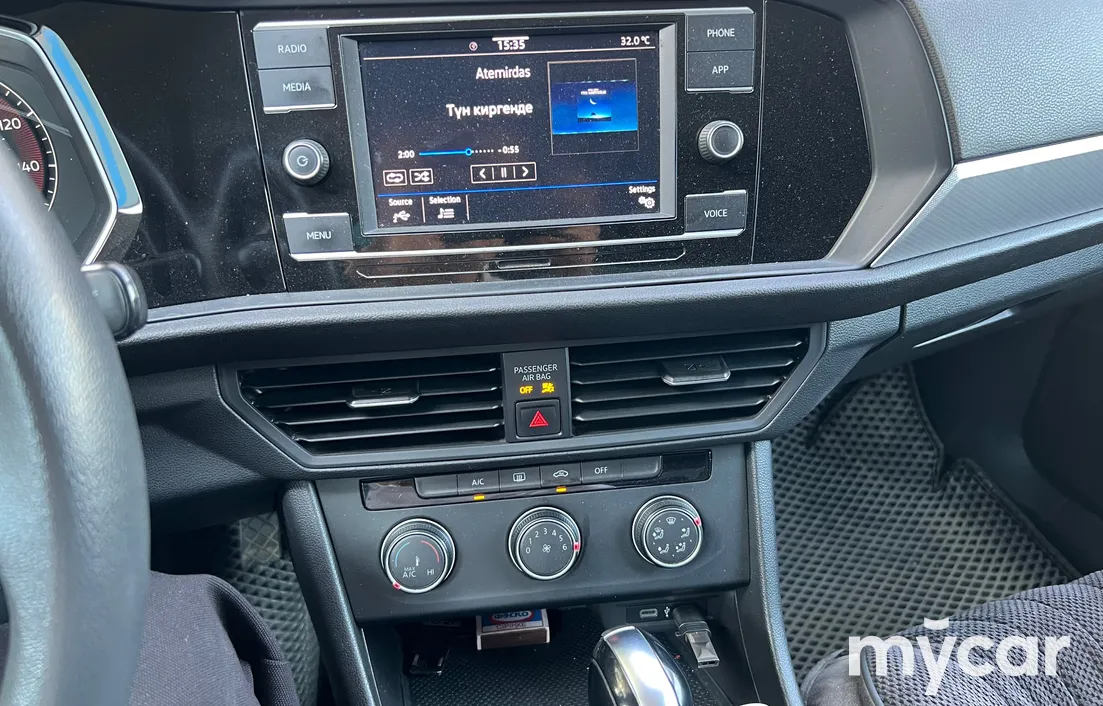 Volkswagen Jetta 2020