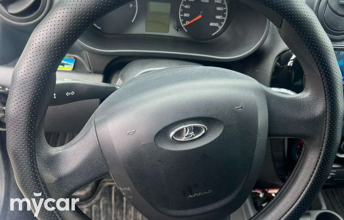 LADA Granta 2015
