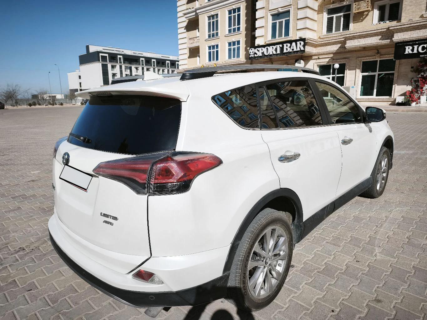 Toyota RAV4 2016