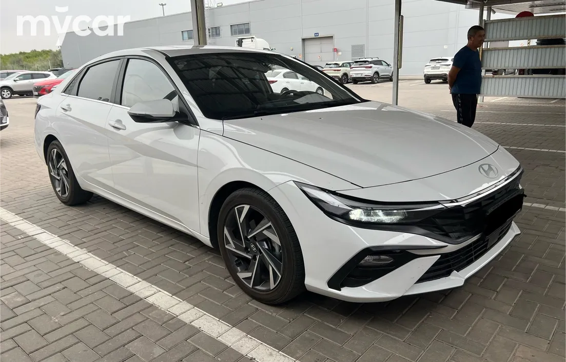Hyundai Elantra 2023