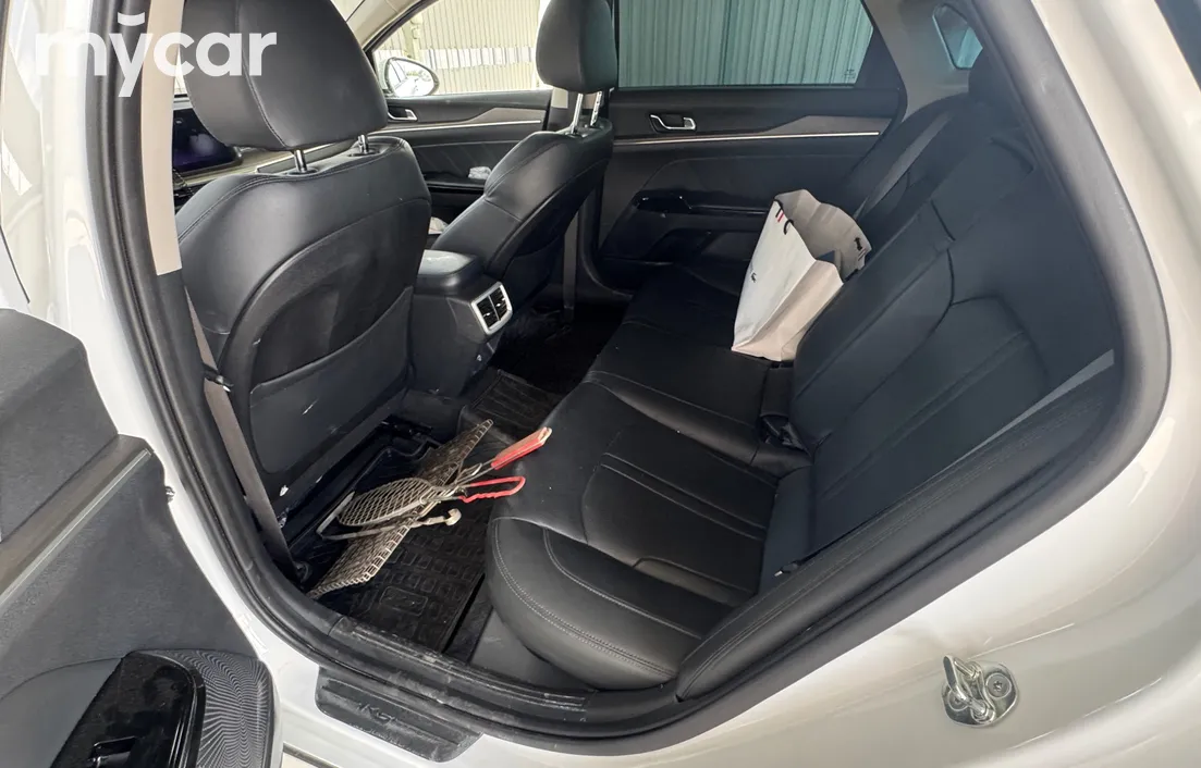 Kia K5 2025