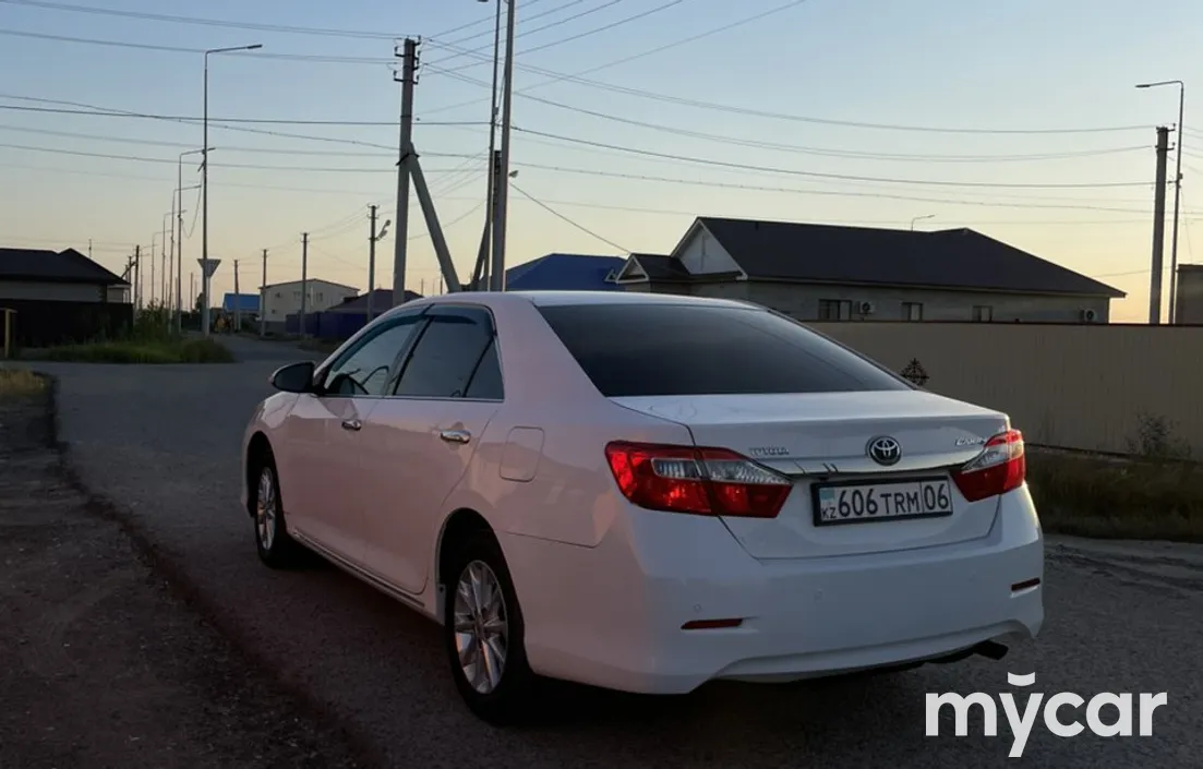 Toyota Camry 2013