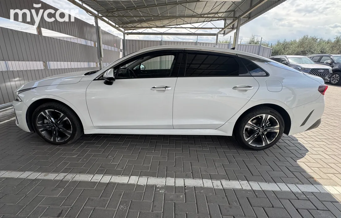 Kia K5 2025
