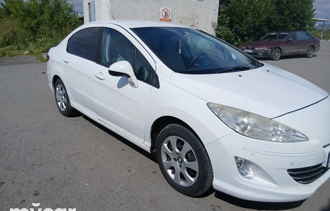 Peugeot 408 2012