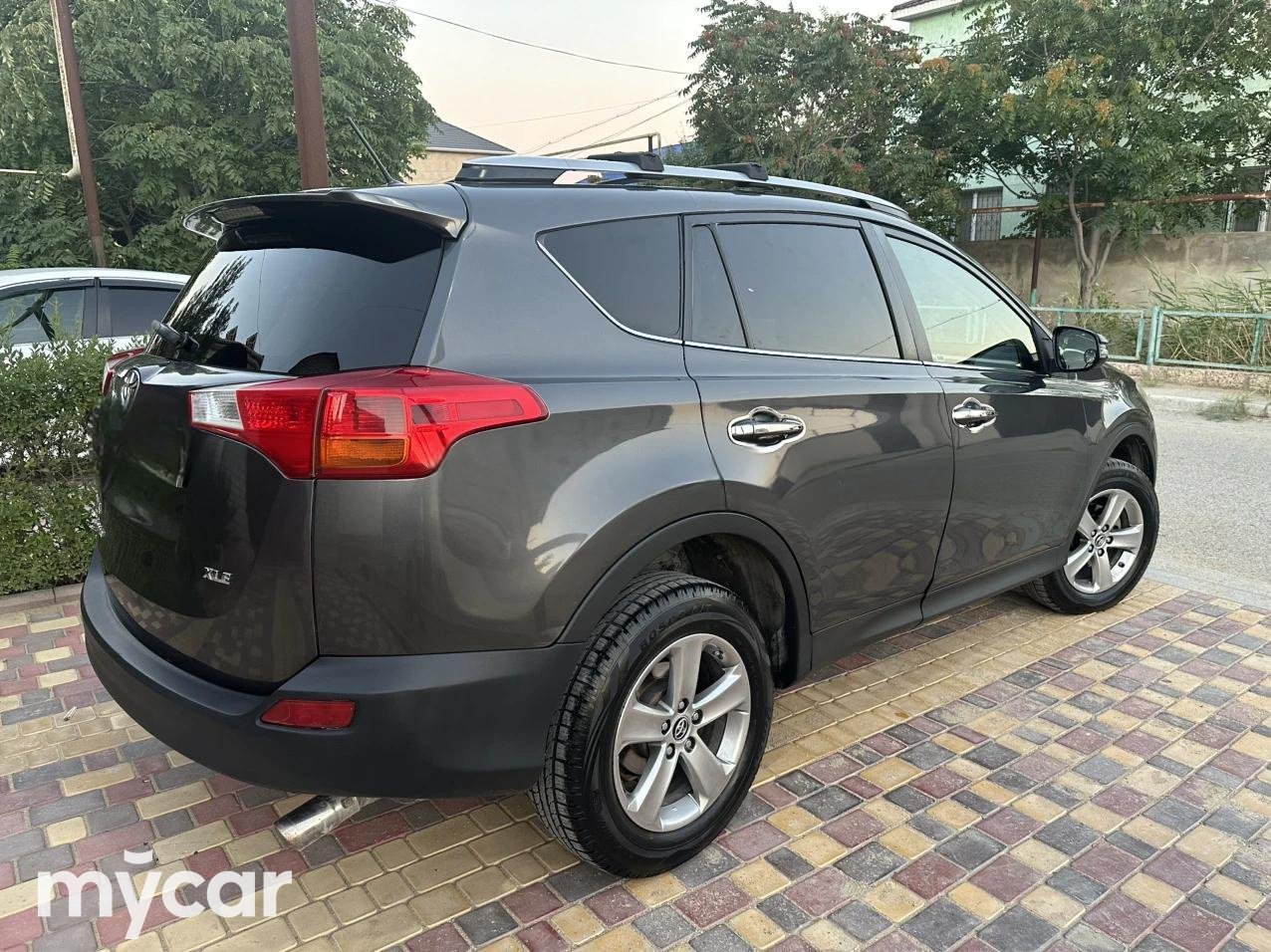 Toyota RAV4 2015