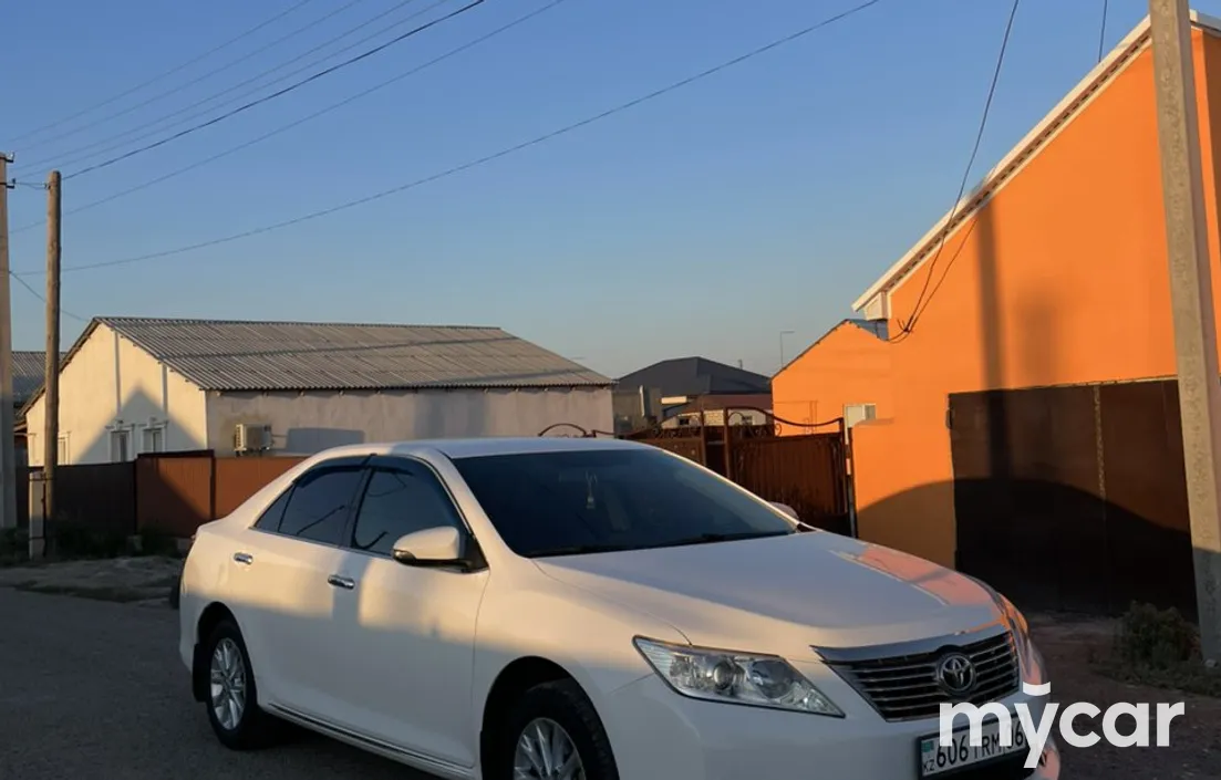 Toyota Camry 2013
