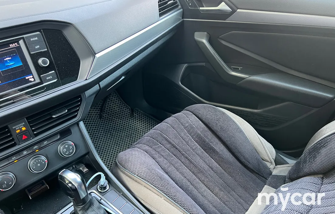 Volkswagen Jetta 2020