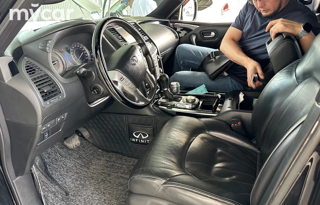 Infiniti QX80 2014
