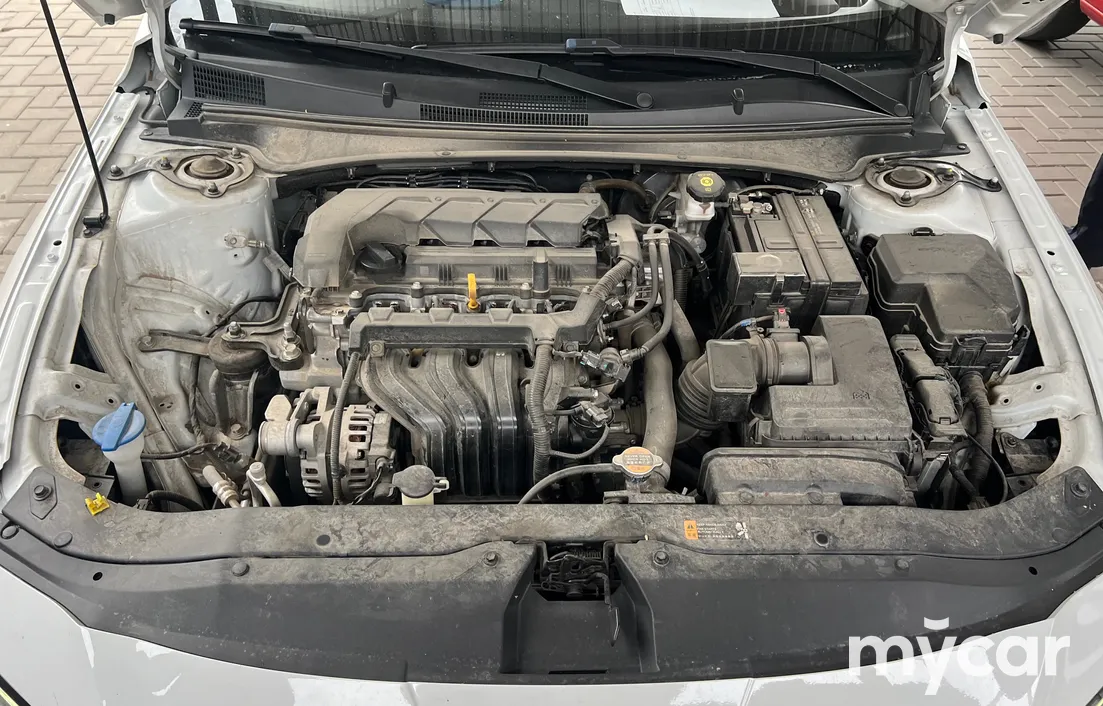 Hyundai Elantra 2023