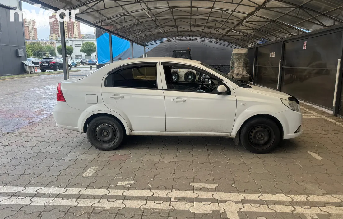 Ravon Nexia R3 2016