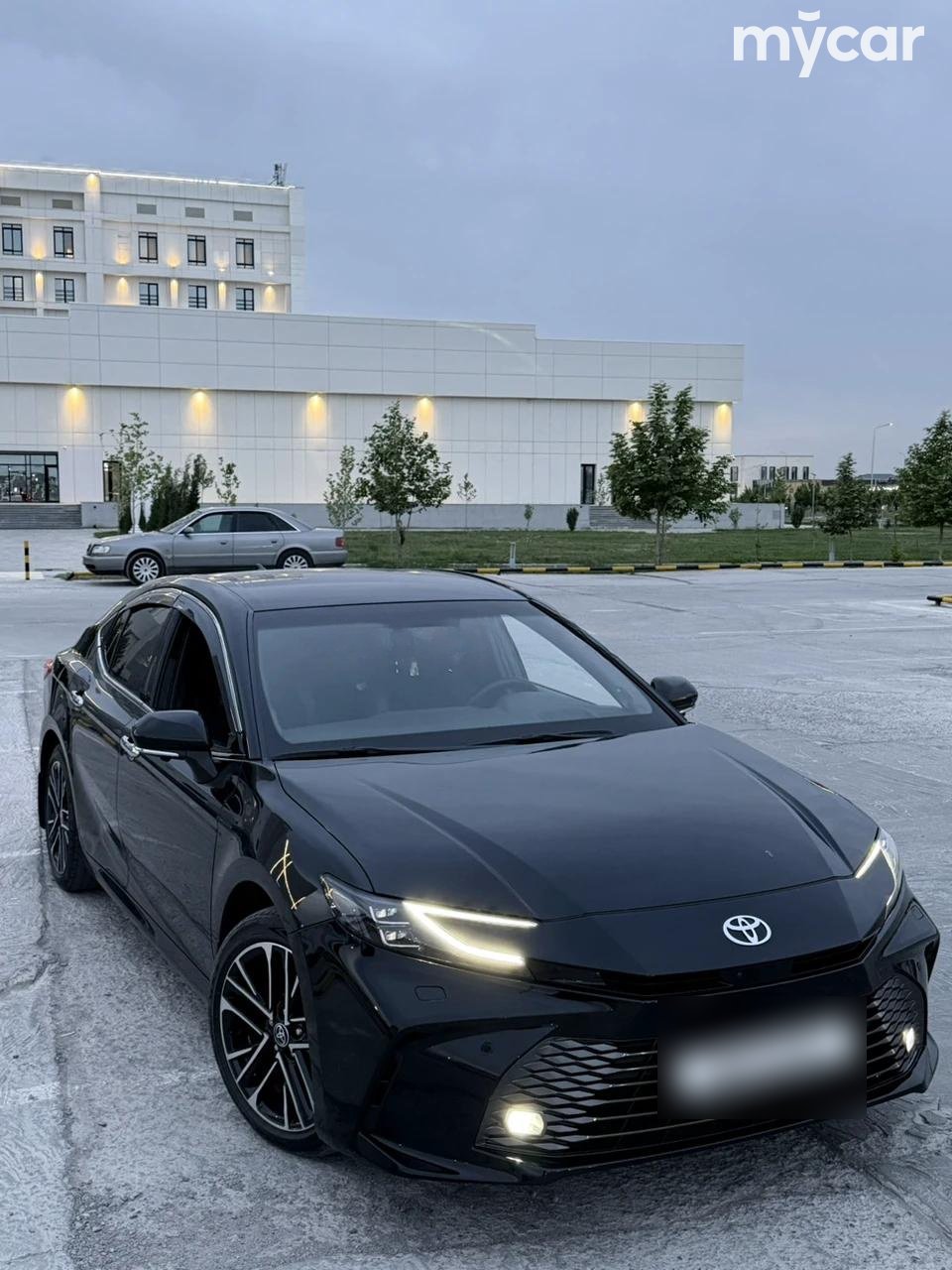 Toyota Camry 2024