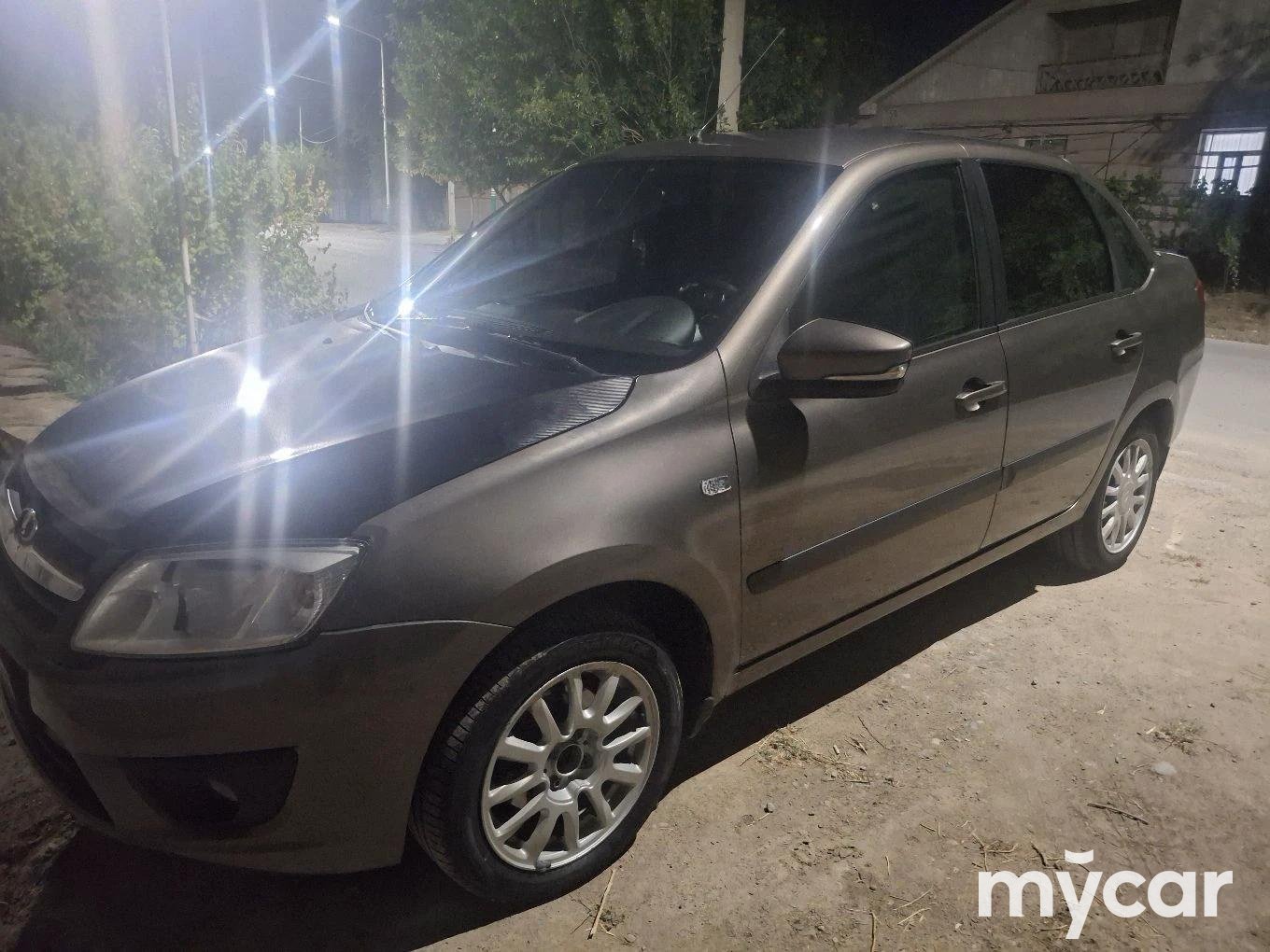 LADA Granta 2018