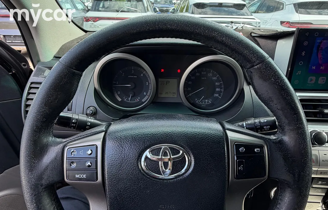 Toyota Land Cruiser Prado 2011
