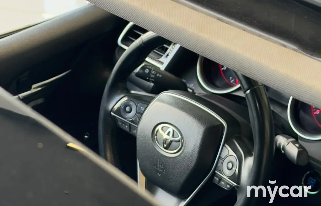 Toyota Camry 2019