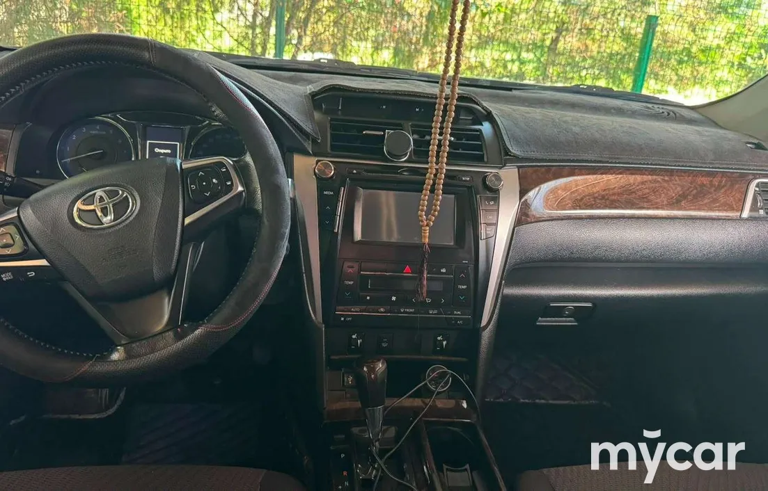 Toyota Camry 2015