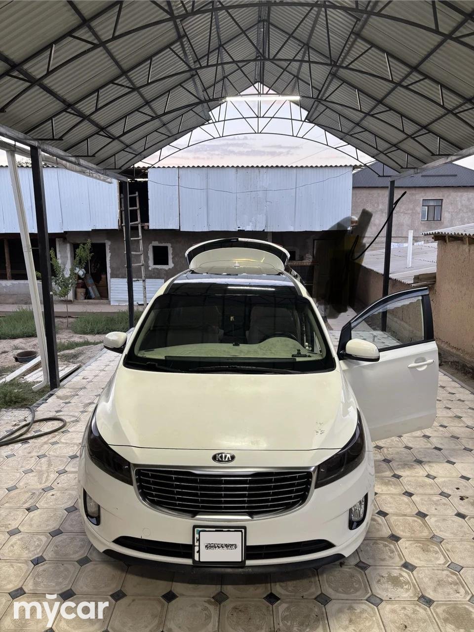 Kia Carnival 2015