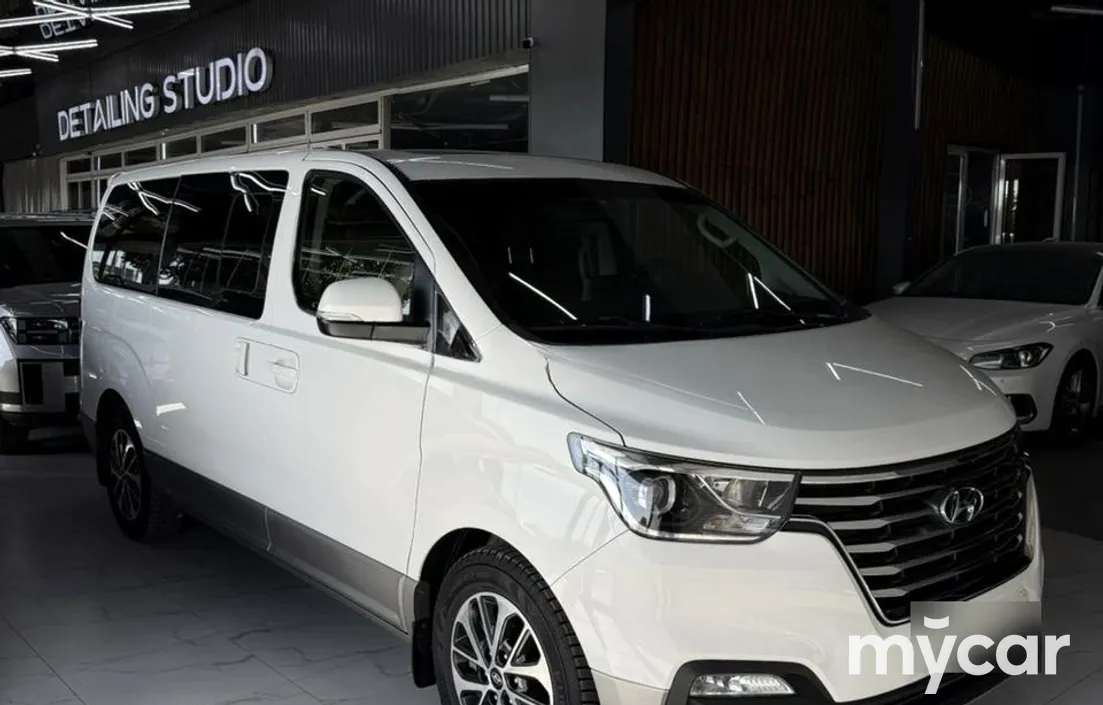 Hyundai Starex 2020