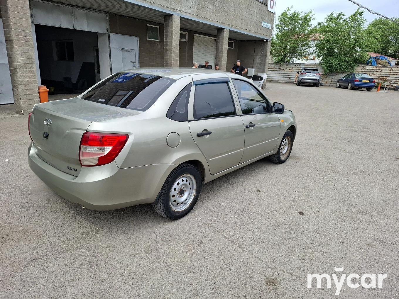 LADA Granta 2012