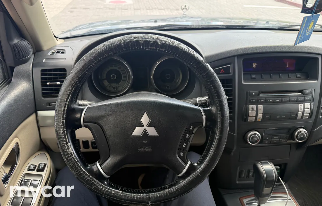 Mitsubishi Pajero 2007