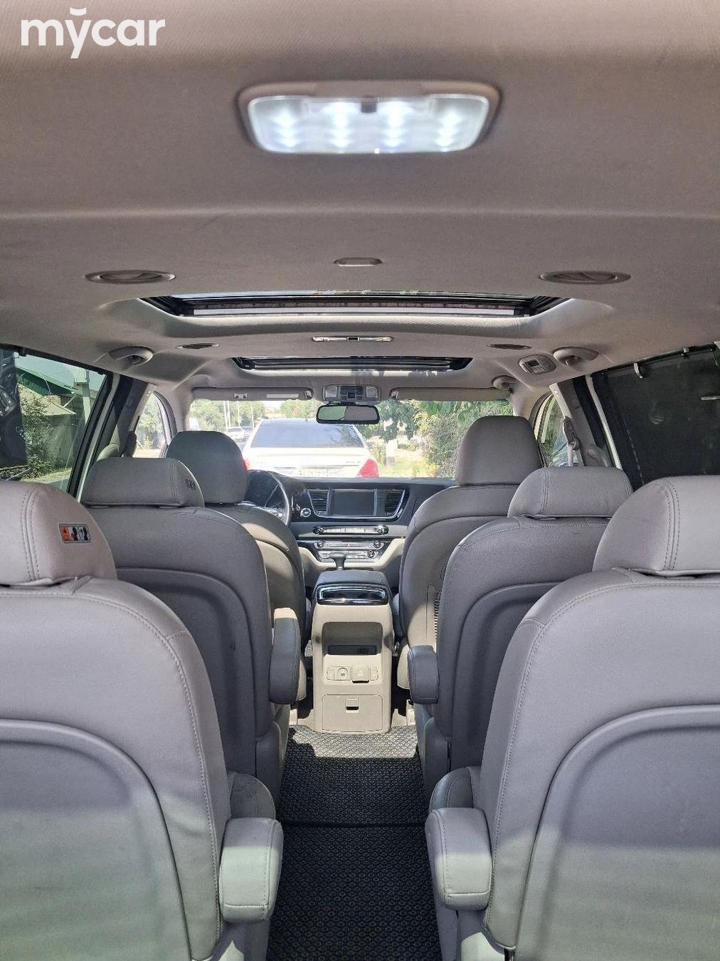 Kia Carnival 2016