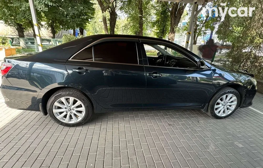 Toyota Camry 2015