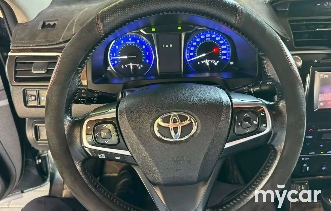 Toyota Camry 2015