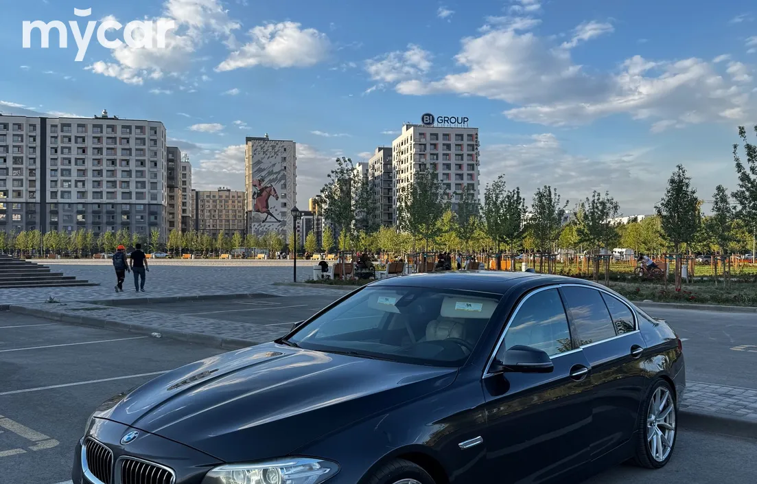 BMW 5 серия 2015