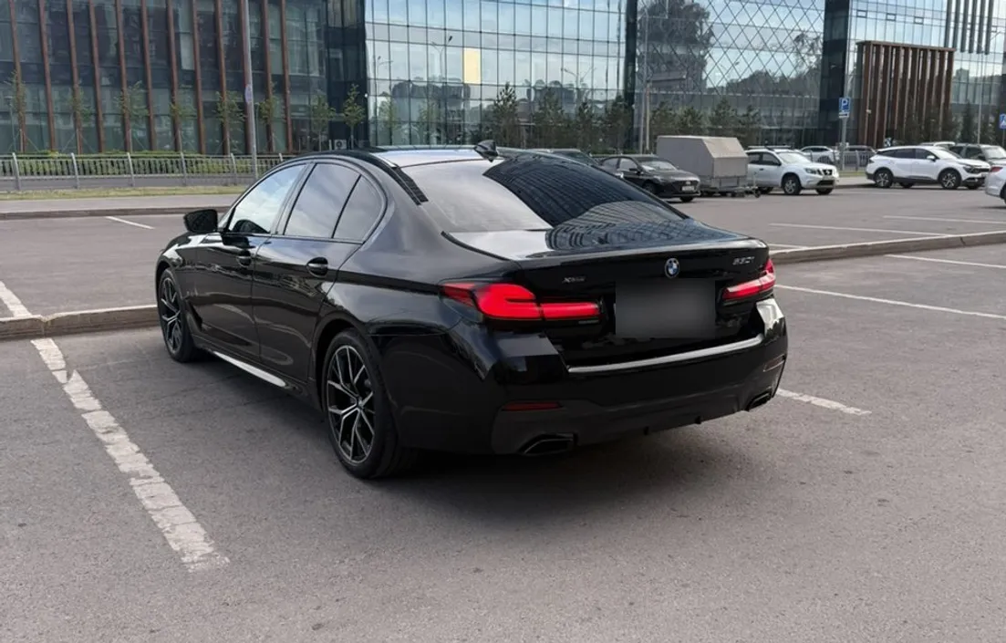 BMW 5 серия 2022