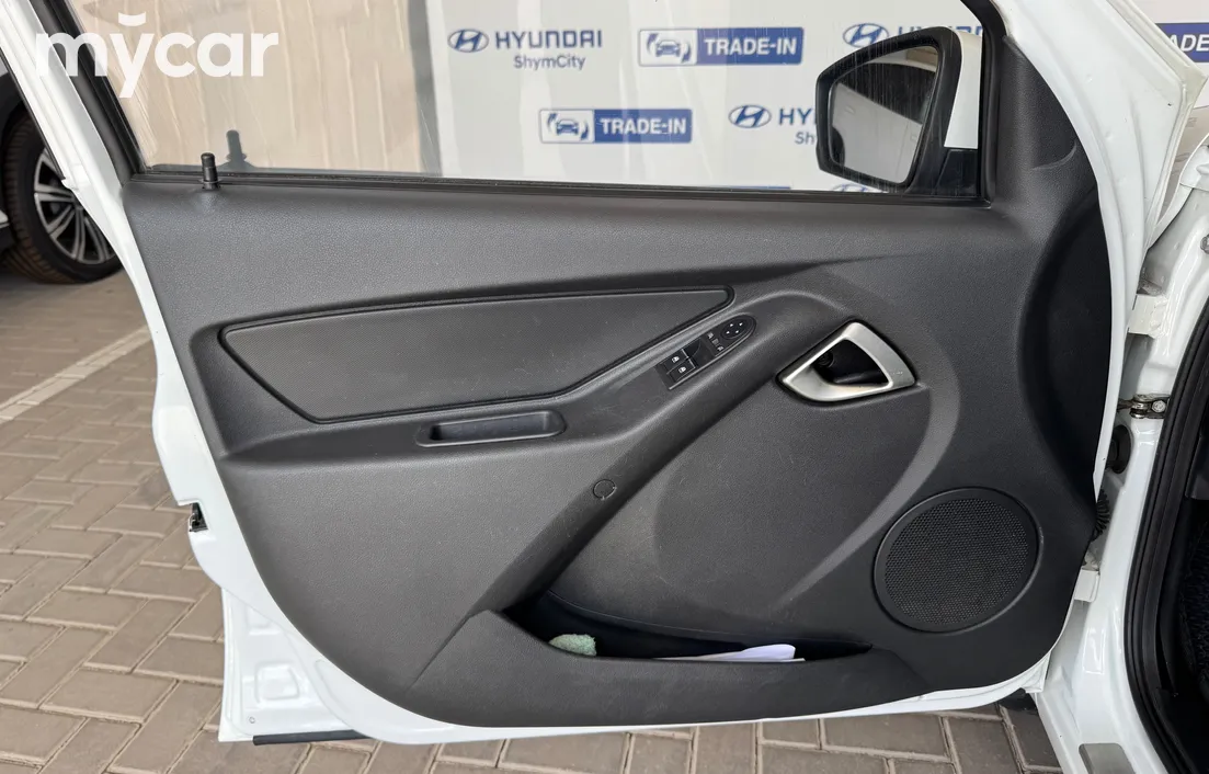 LADA Granta 2023
