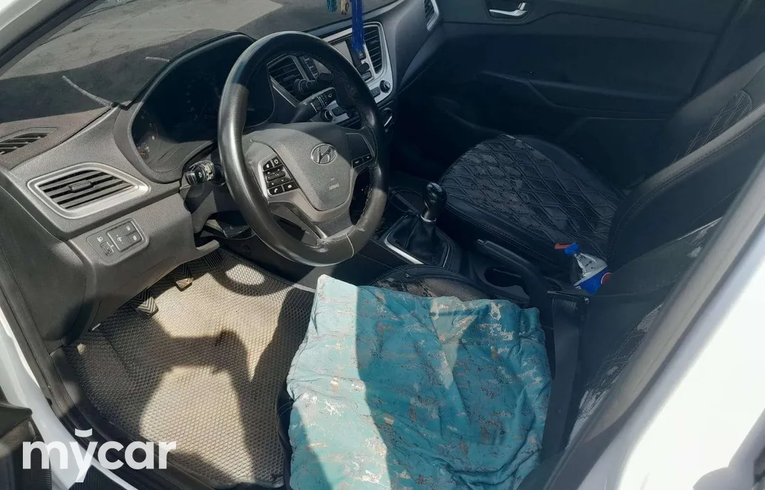 Hyundai Accent 2021