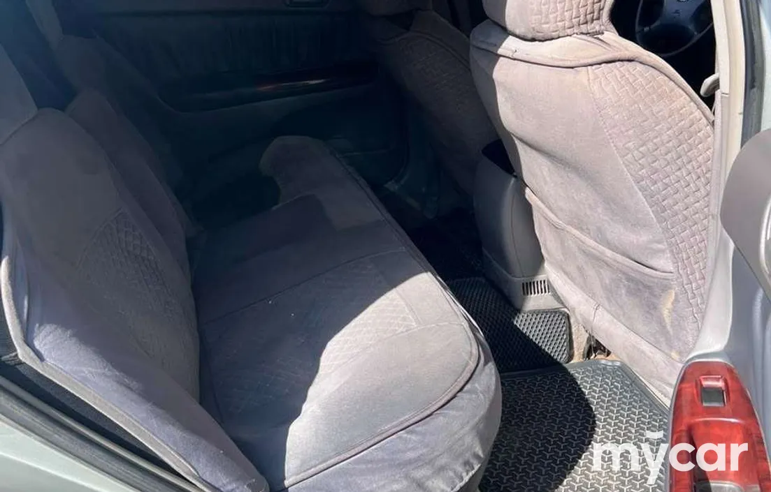 Toyota Camry 2004
