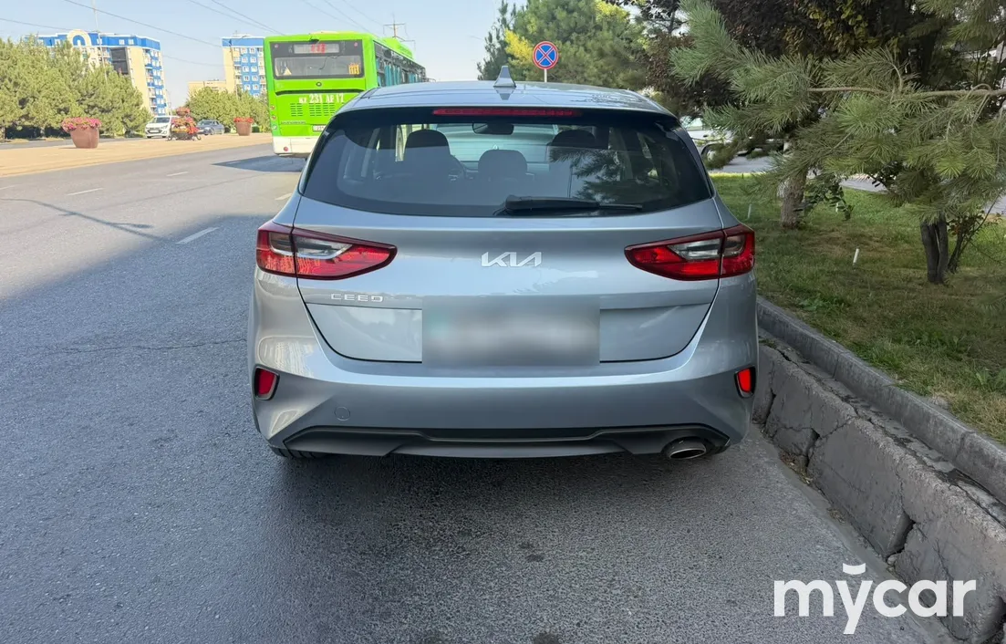 Kia Ceed 2025