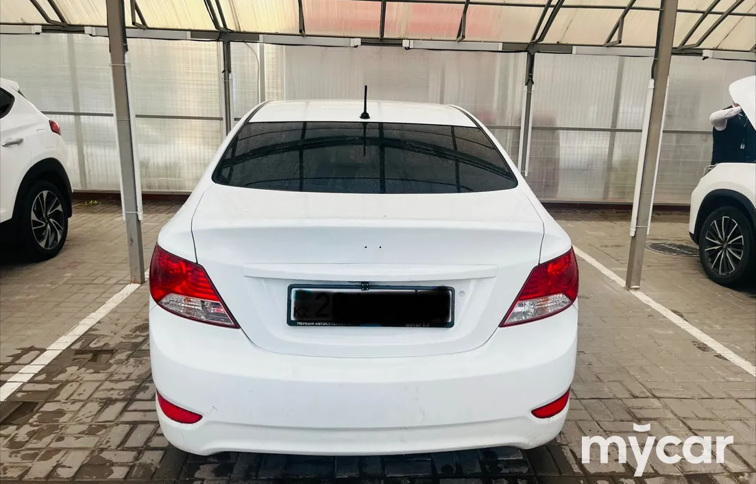 Hyundai Accent 2014
