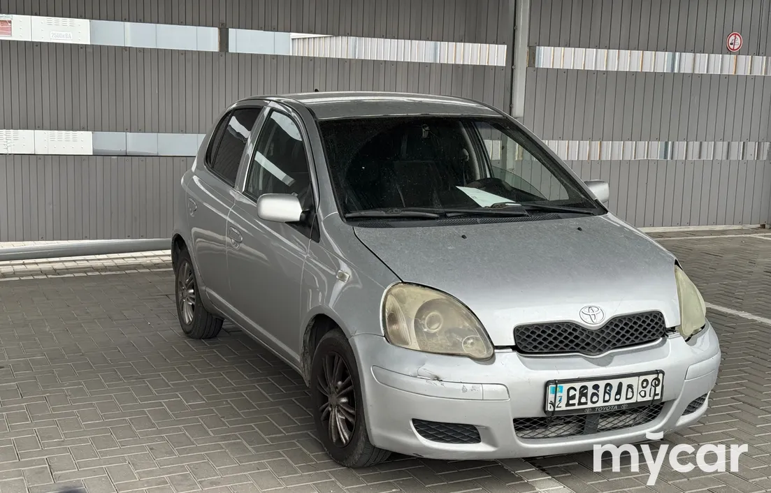 Toyota Yaris 2004