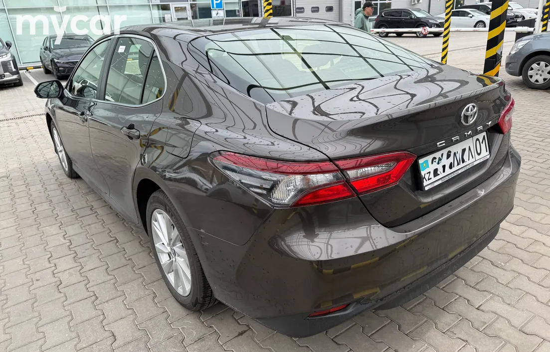 Toyota Camry 2023