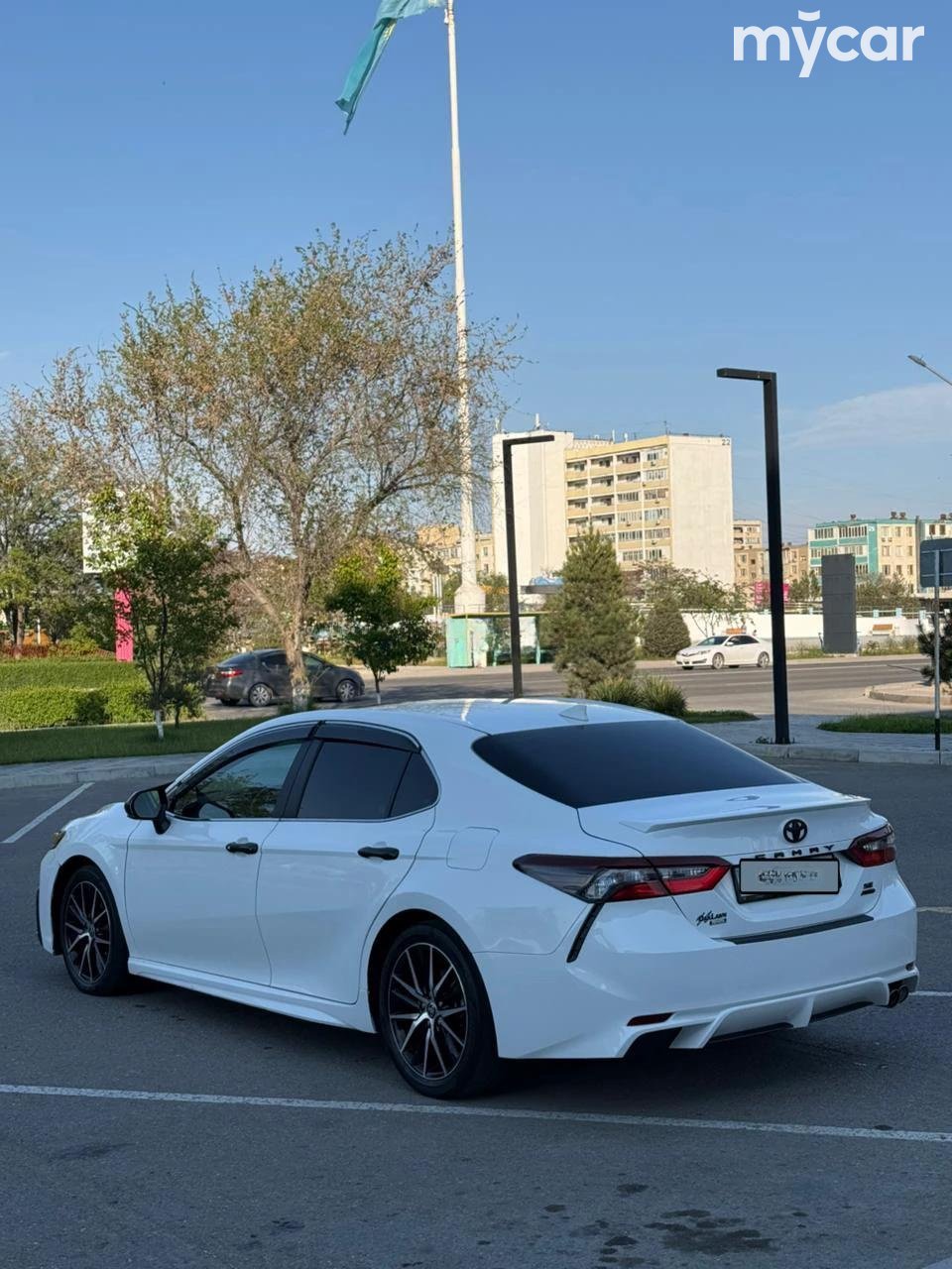 Toyota Camry 2021