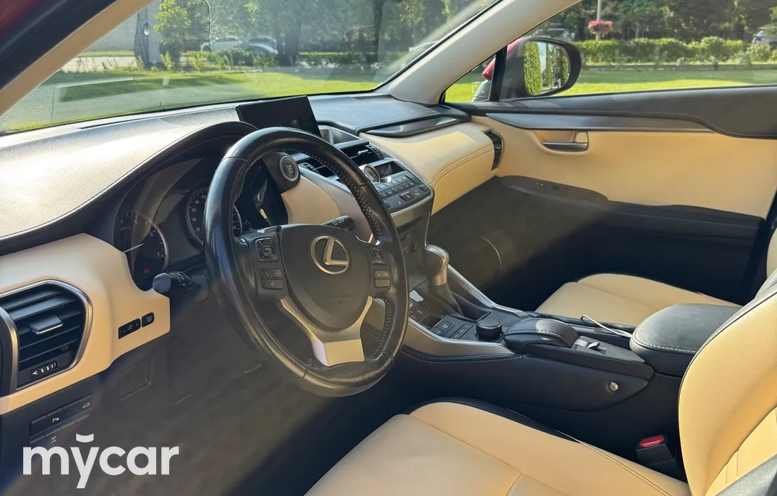 Lexus NX 2015