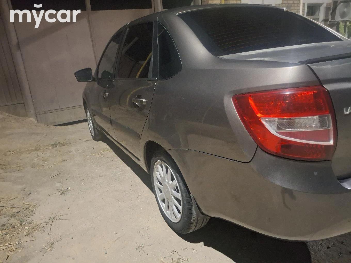 LADA Granta 2018