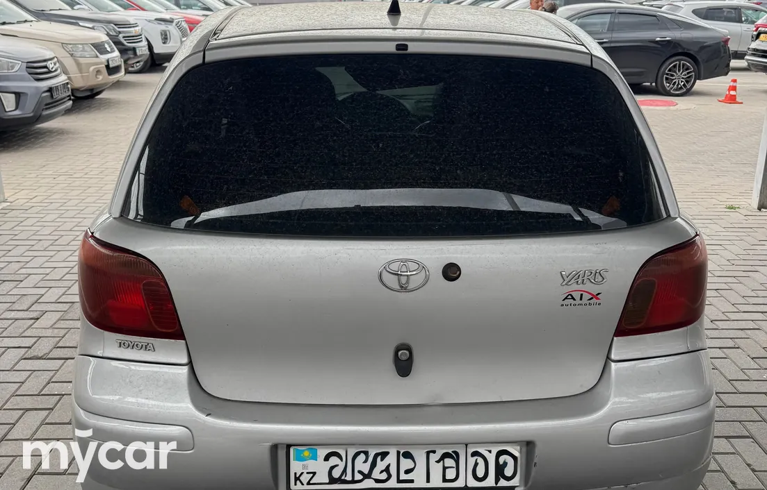 Toyota Yaris 2004