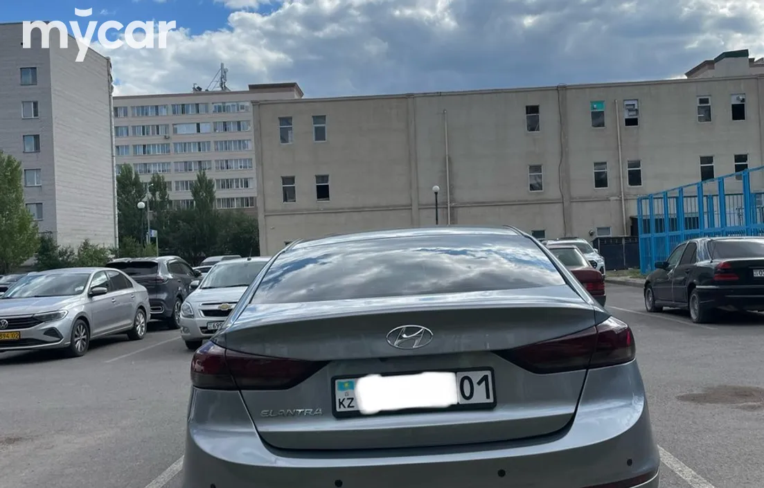 Hyundai Elantra 2018