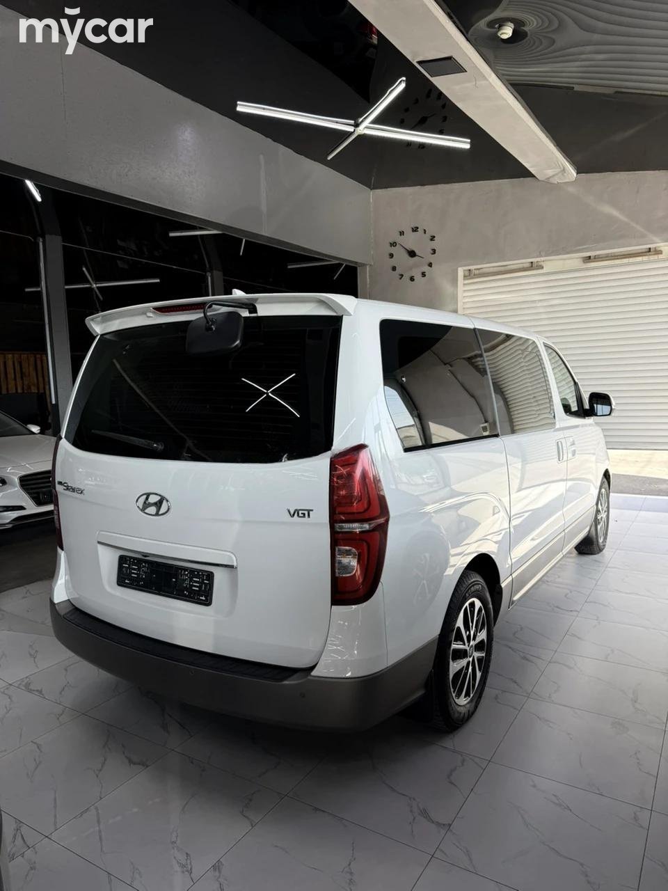 Hyundai Starex 2020
