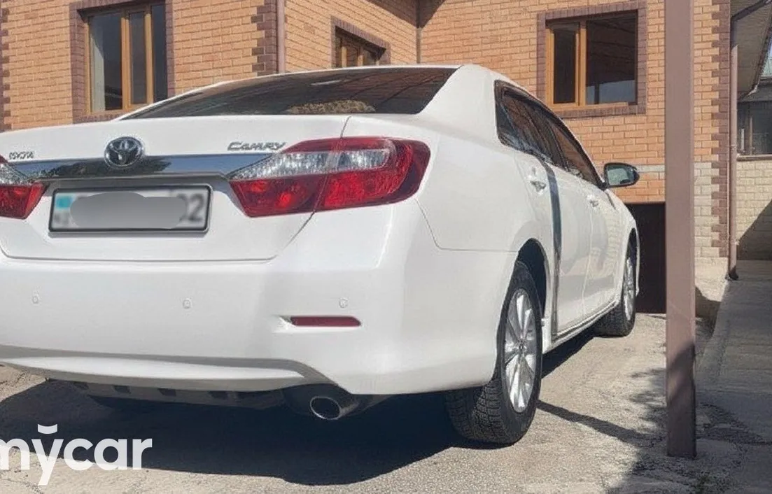 Toyota Camry 2013