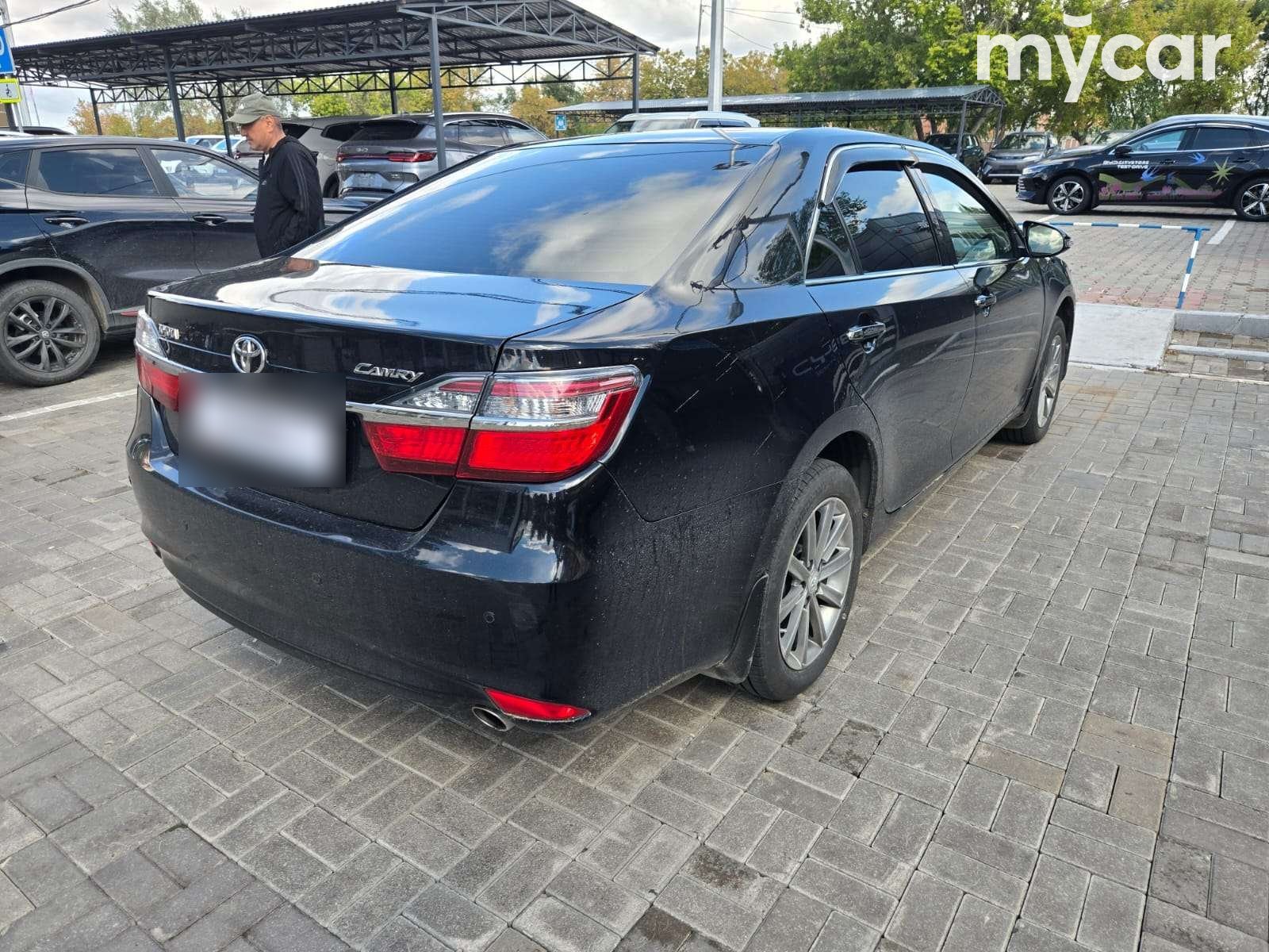 Toyota Camry 2015