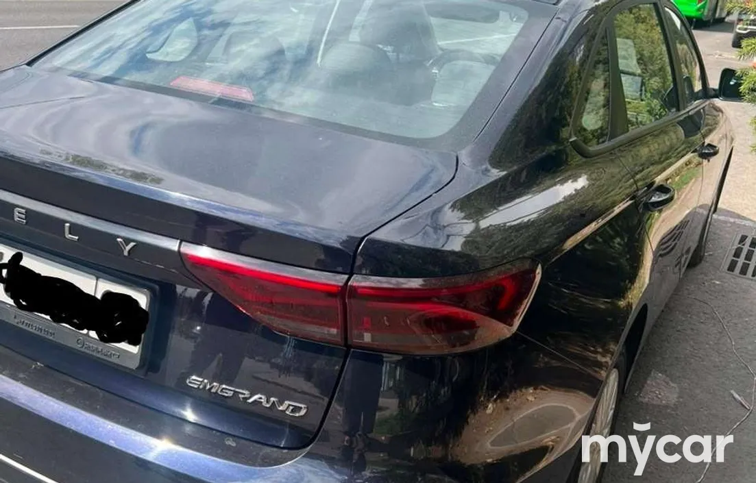 Geely Emgrand 2024