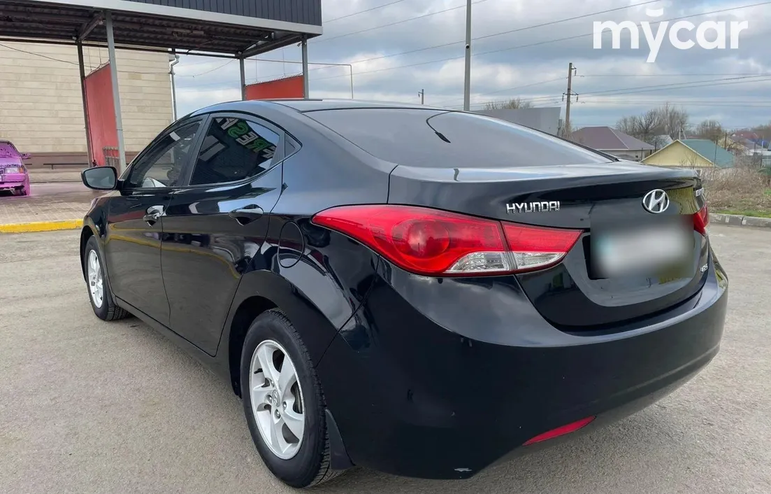 Hyundai Elantra 2013