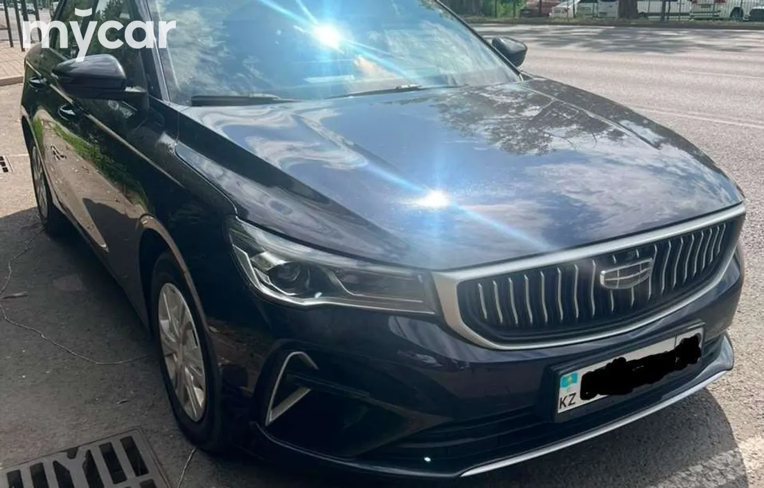 Geely Emgrand 2024