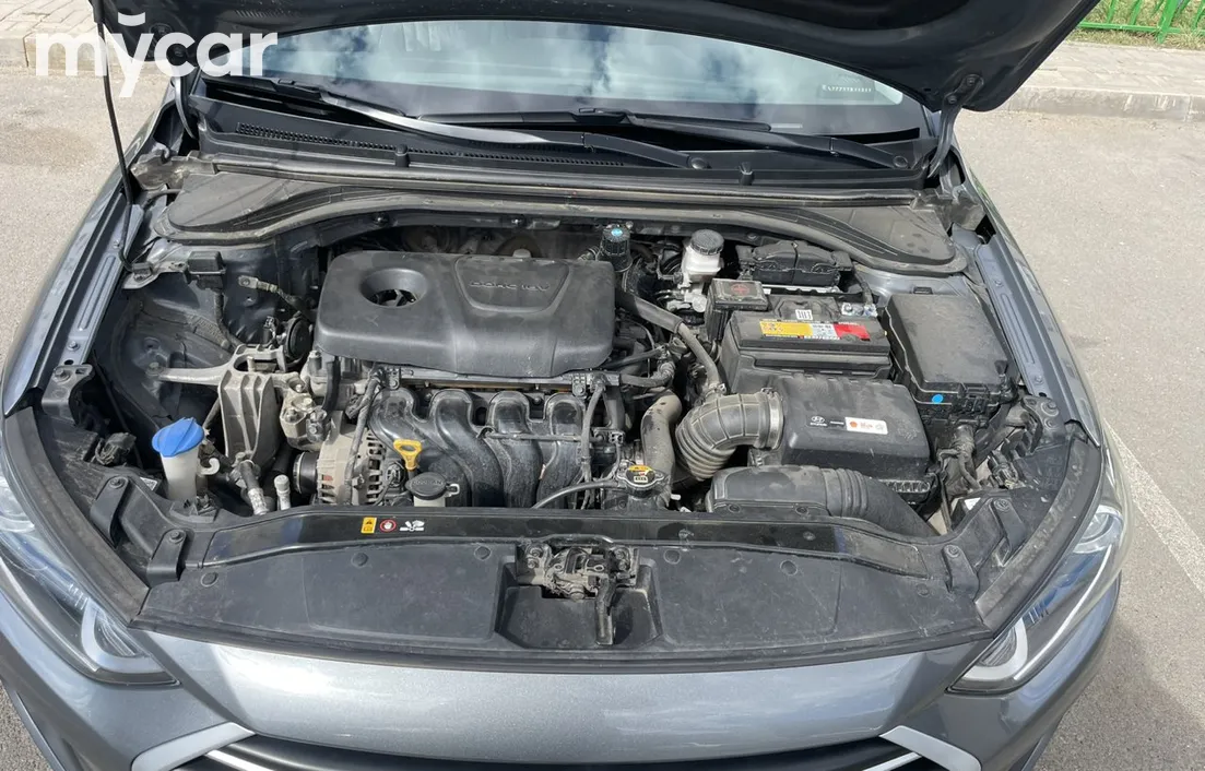 Hyundai Elantra 2018
