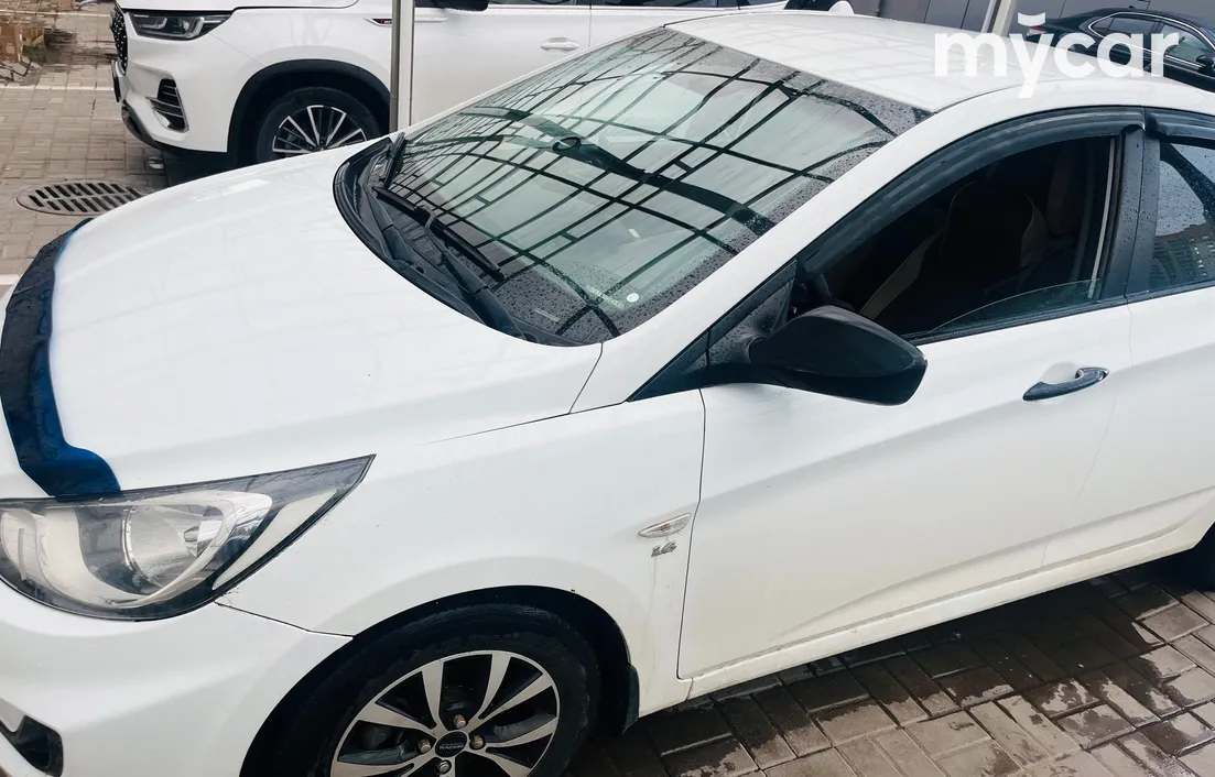Hyundai Accent 2014