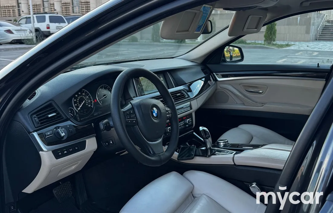 BMW 5 серия 2015